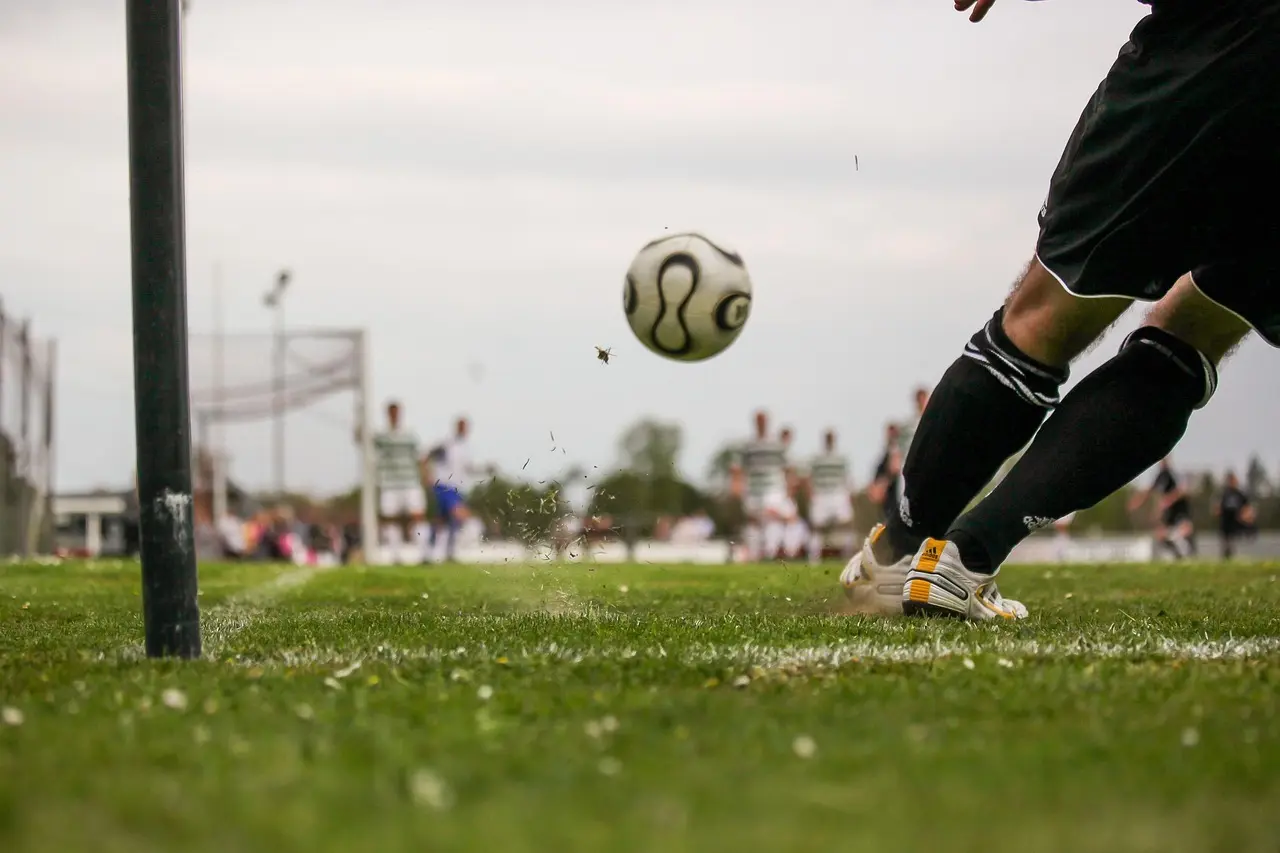 USL Championship runde 14: sene afgørelser, straffespark og solide defensiver præger en tæt spillet weekend